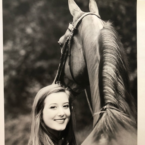 Meet your Posher, Sofia - Picture 1 of 1